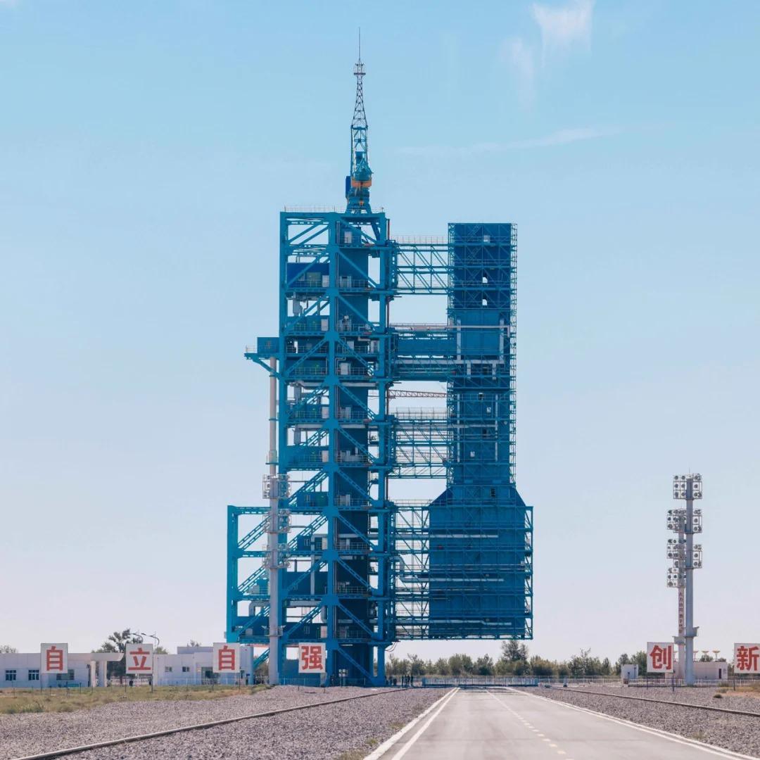 西行者旅行社周周