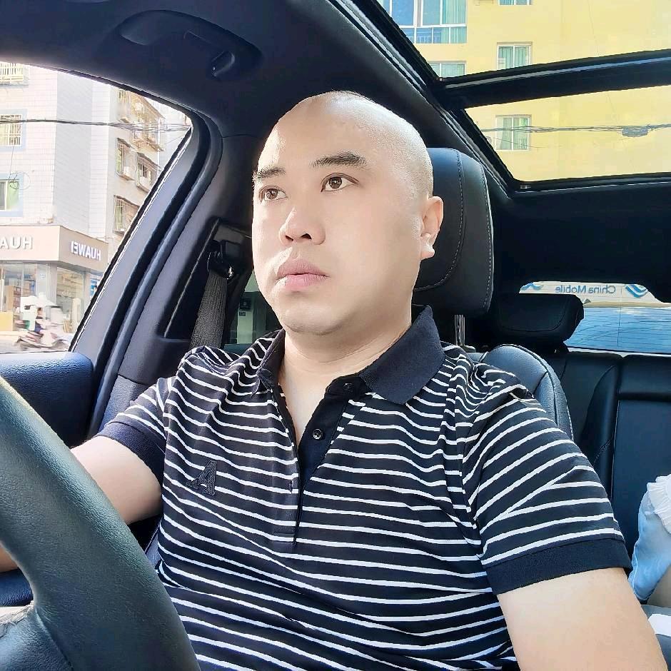 南部楚楚吊顶严老板