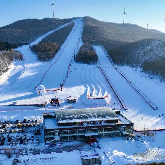 松花江敖其湾滑雪场