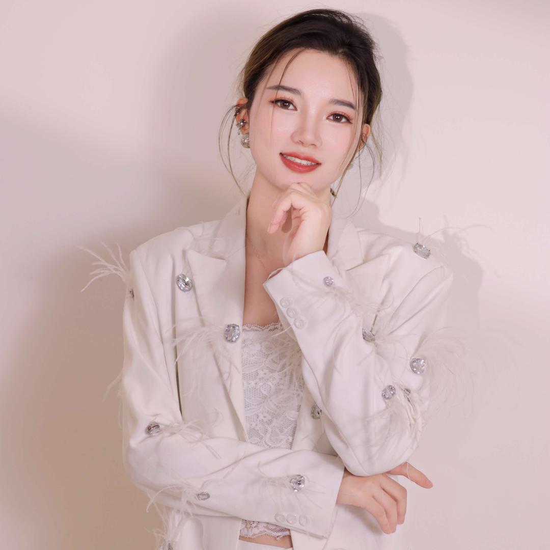 伊人肌秘雅莱美容