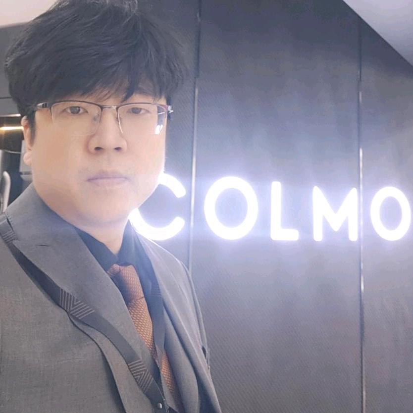 焦作弘阳COLMO智感体验馆店长老卢