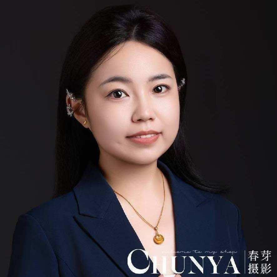 春芽婚纱摄影主管吕娜