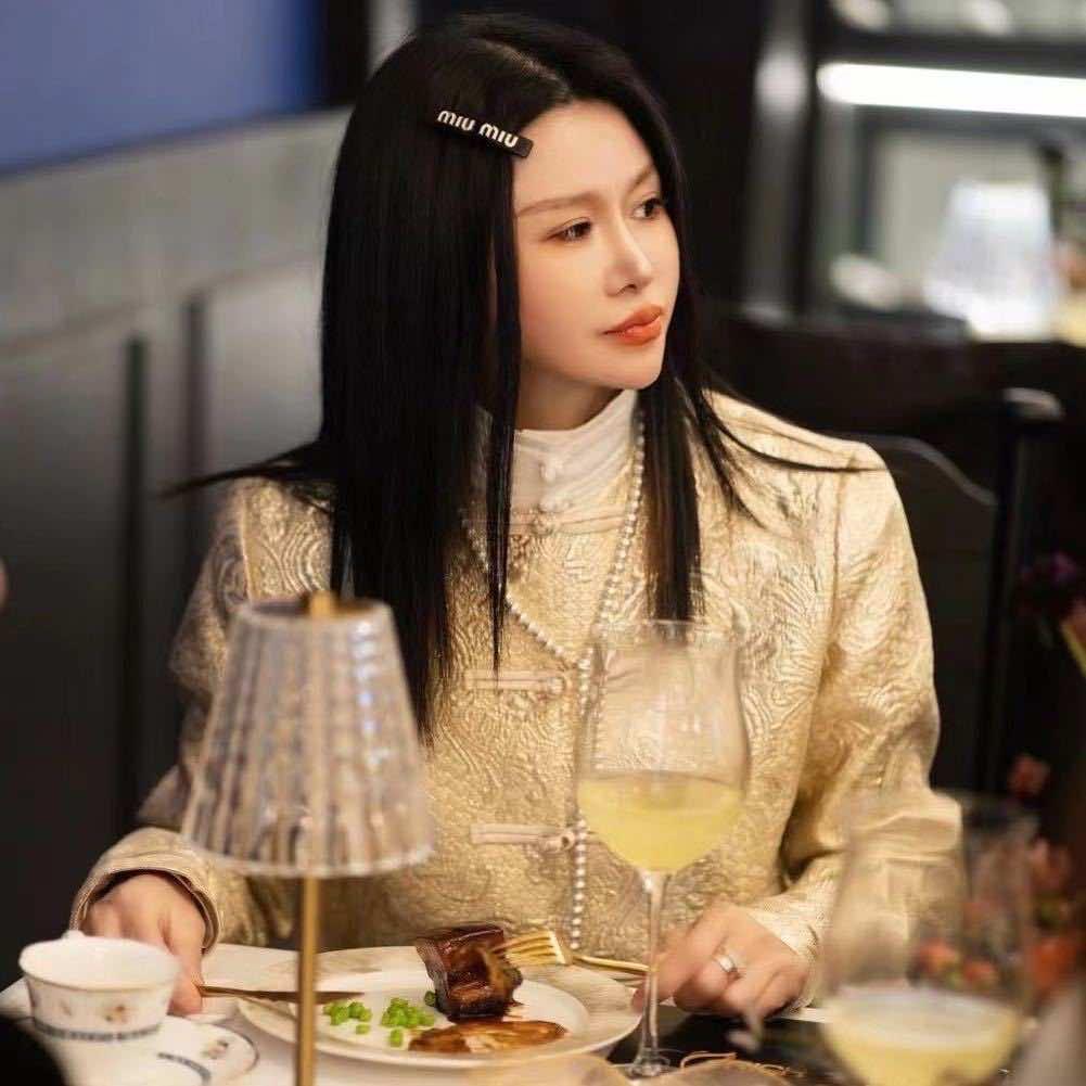 衣嘉依.如约设计师品牌集合店丽丽