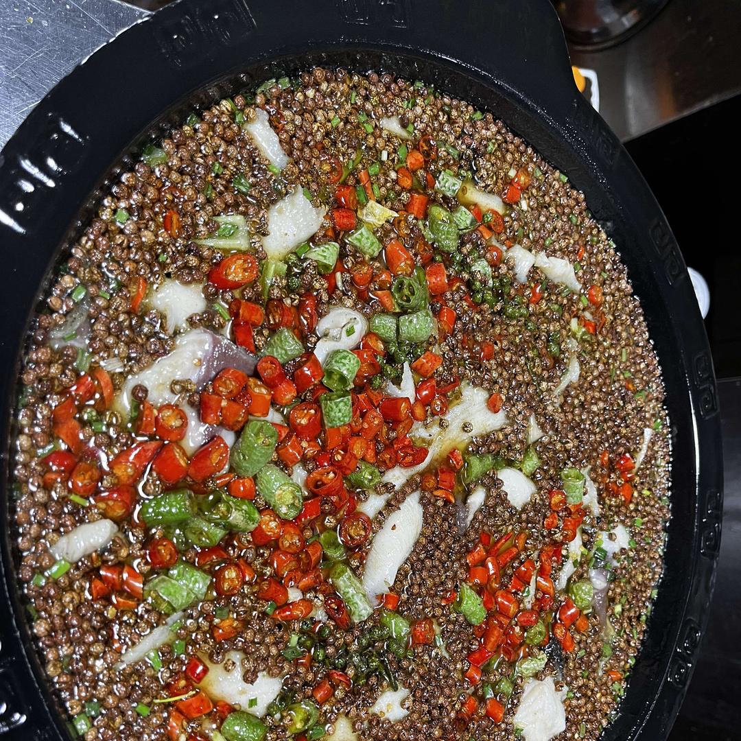 柒秒青花椒山河鱼