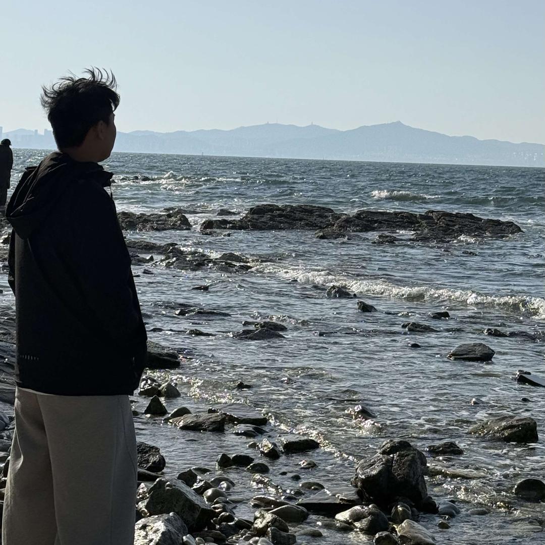 颜辉