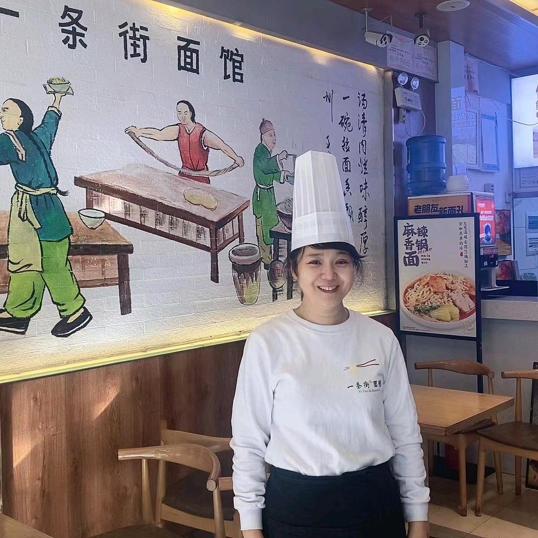 鸡西市鸡冠区一条街面馆