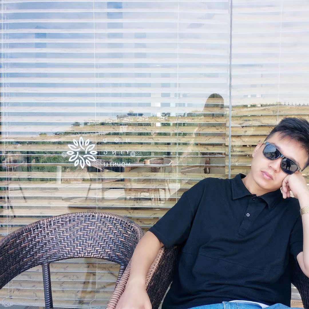 霍少说（麦田电竞酒店）