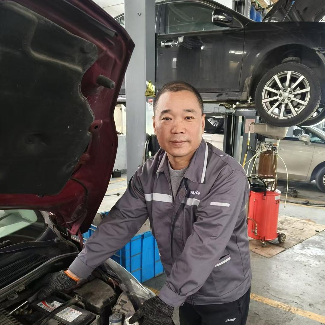 江阴华士德宝汽修