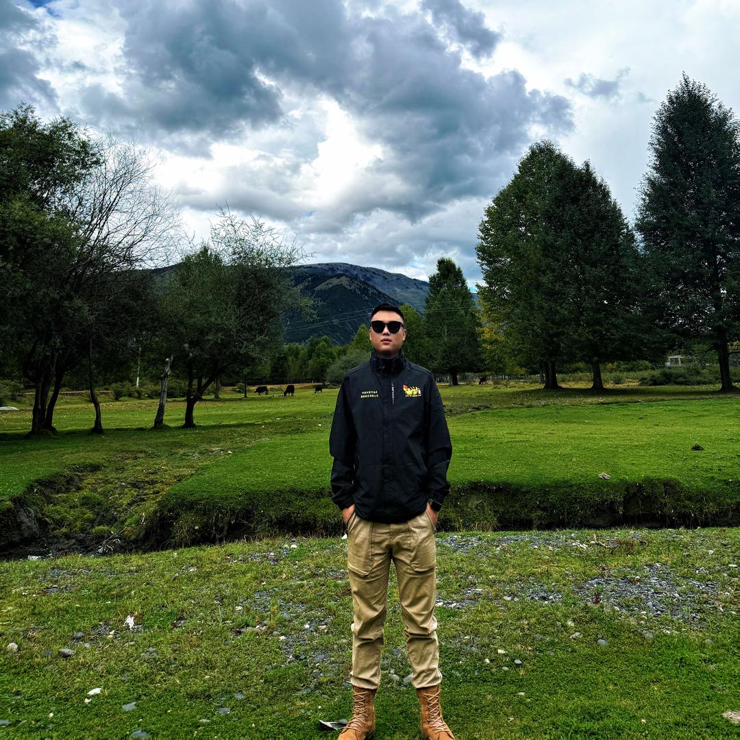 尚品牛味汤锅理塘旗舰店