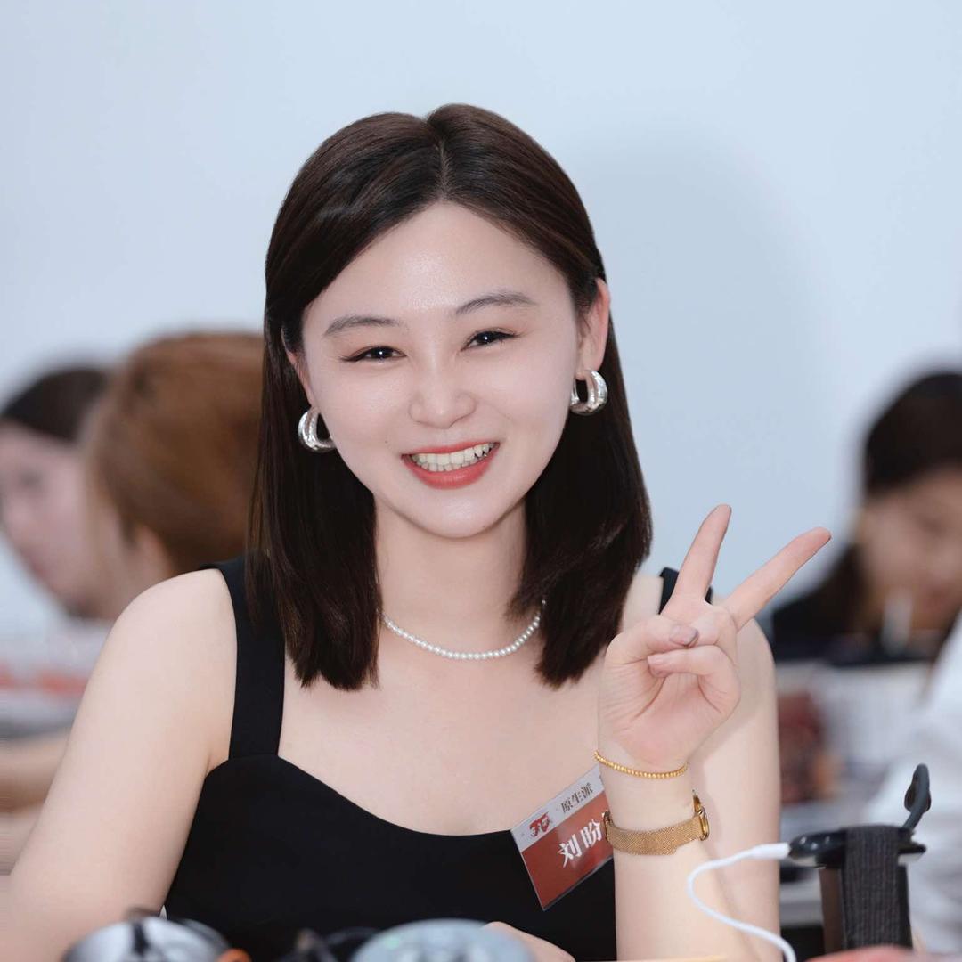 芜湖眉型设计师盼盼