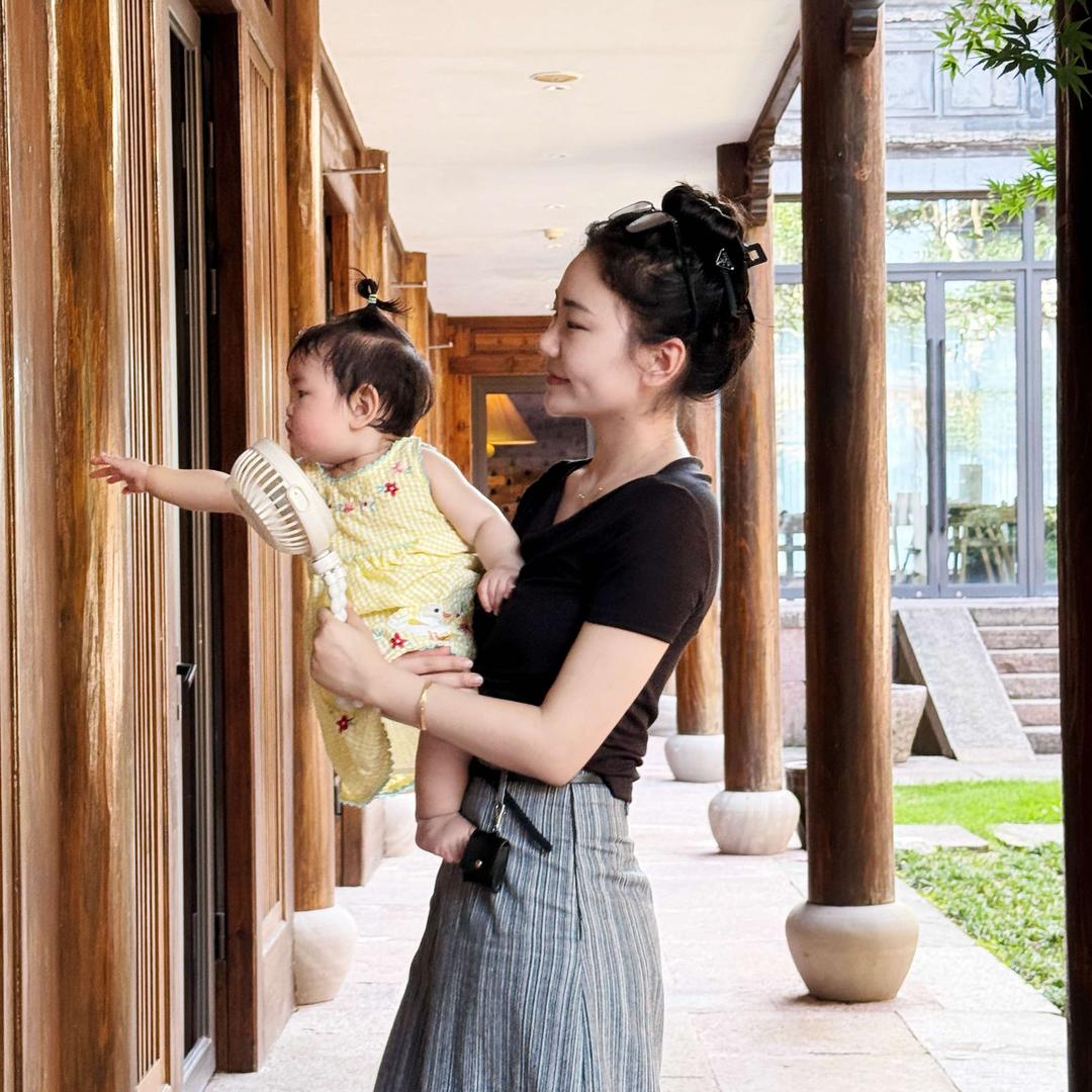 宁波九龙湖1+1女装集合店