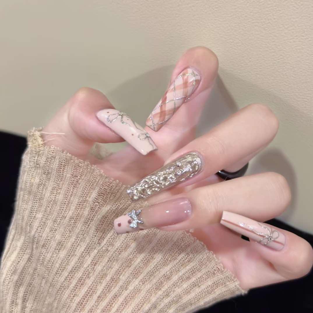 济宁光线家的美甲店