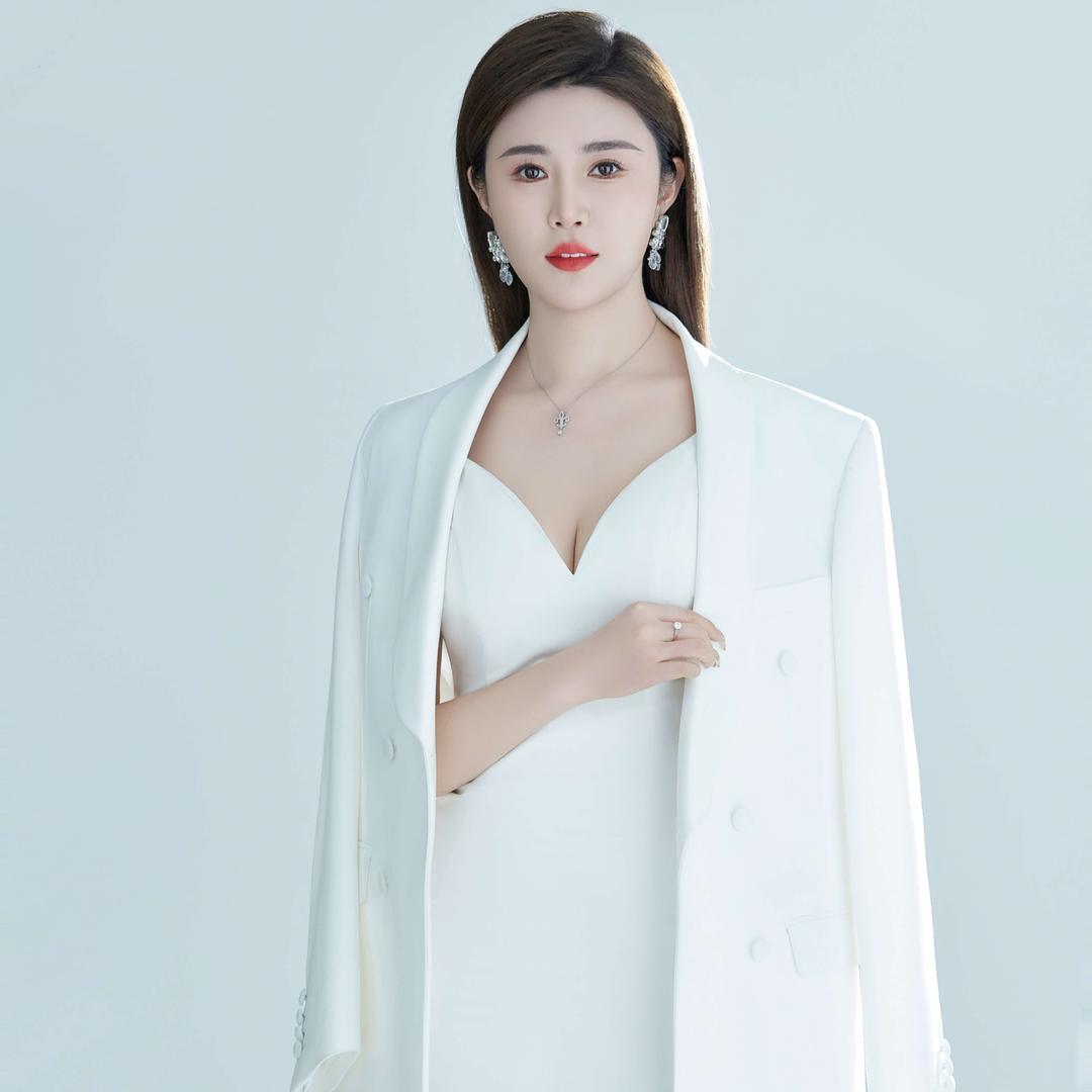 唐金美学艳姐（裸妆光明路店）