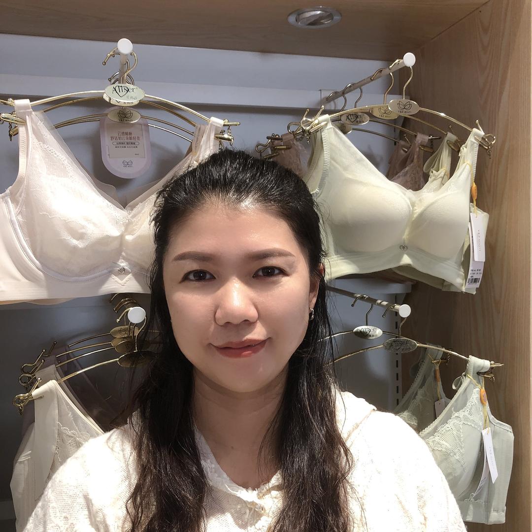 豆豆-在白云卖内衣