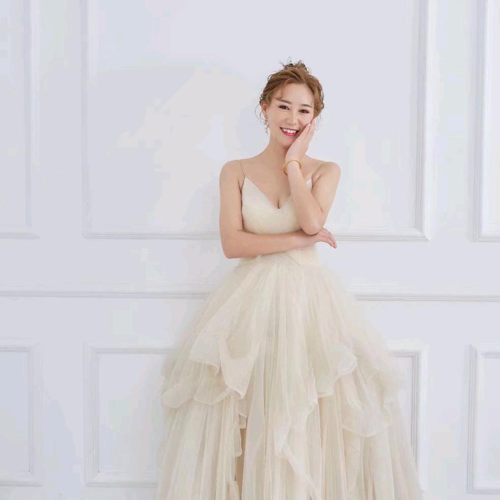 霸州市爱嘉晋美容美体中心