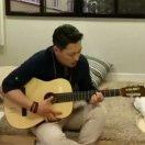 戴哨子的男园长