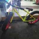 你的世界，我曾路过的是悲伤