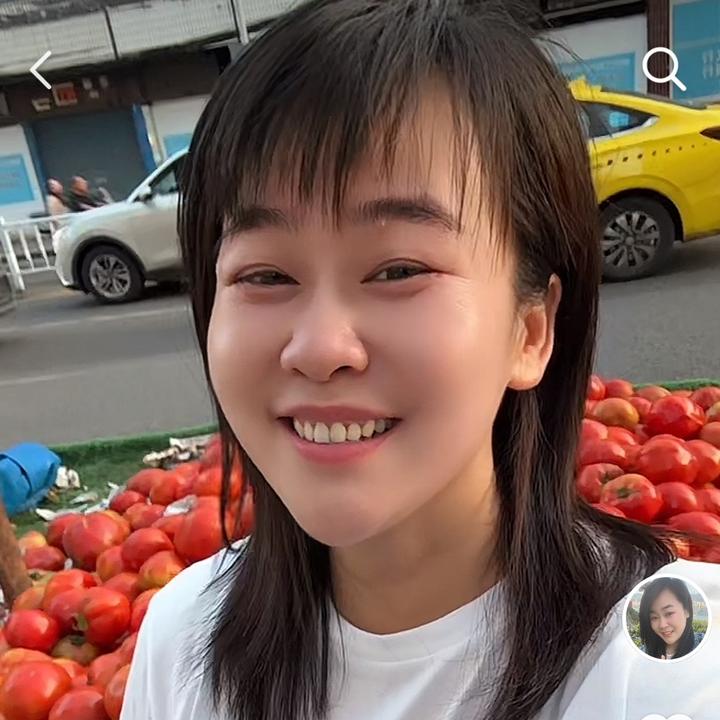 坚强的水果妹