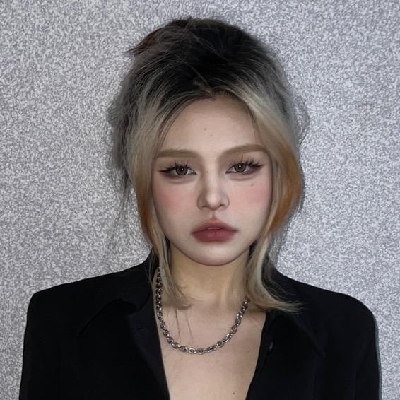 普通美女（全能流浪狗）