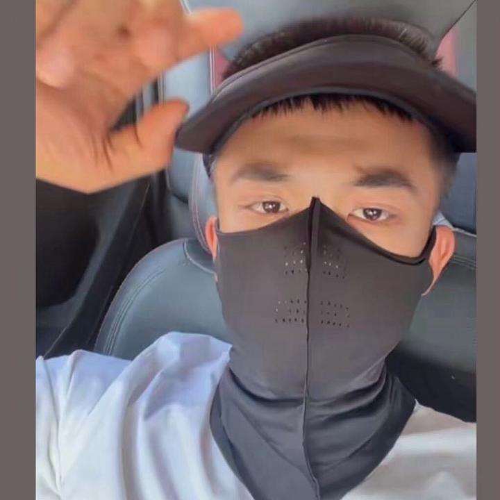 李朋