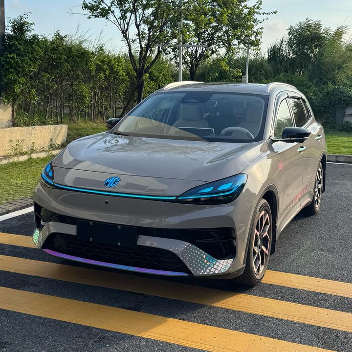 小叶的名爵MG4X