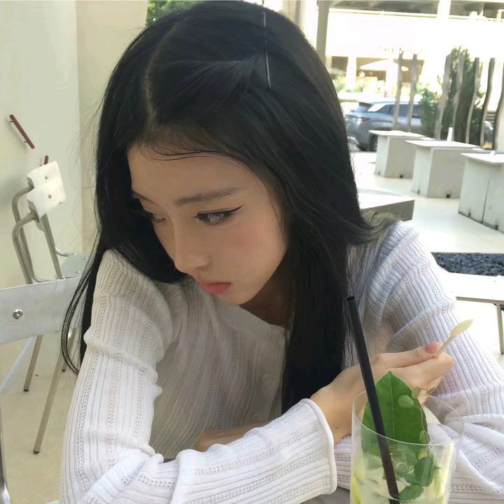 杳杳.