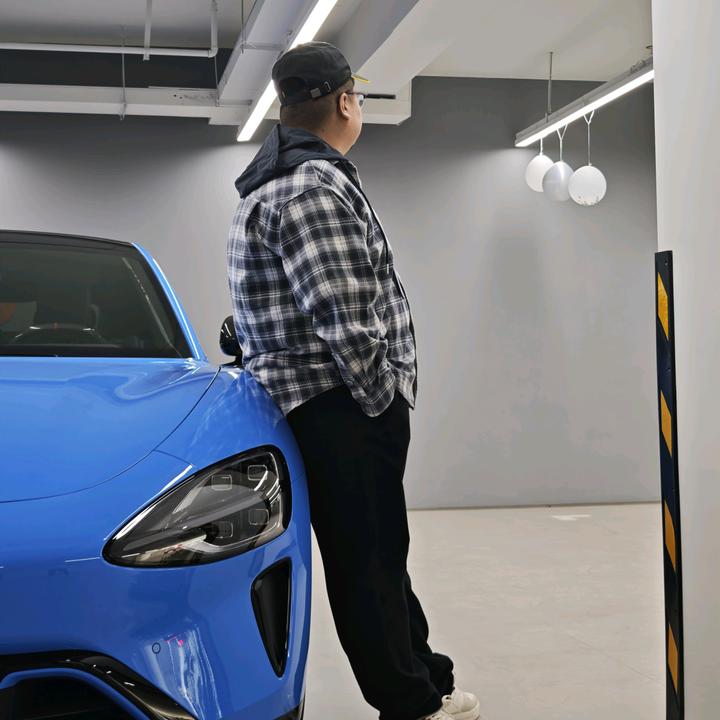 爱吃小米的小王
