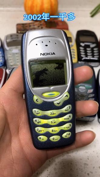 1999年一万多的手机啥样?2000年的大盘走势还记得吗?