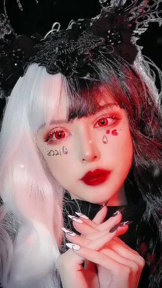 画中人仿妆 #dou有新年味 - 抖音